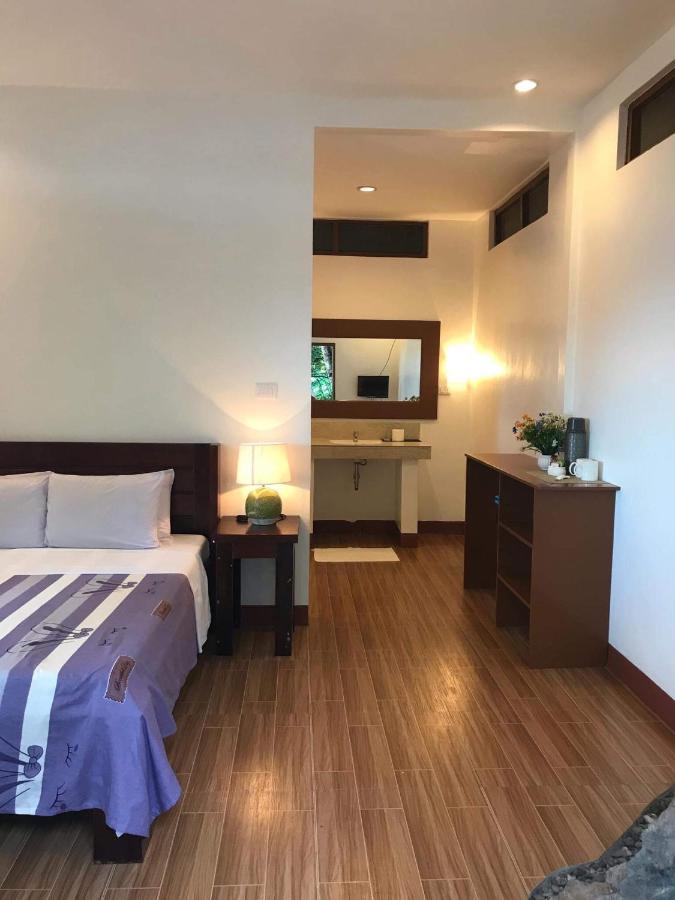Alternative Beach Cottages El Nido Exterior photo