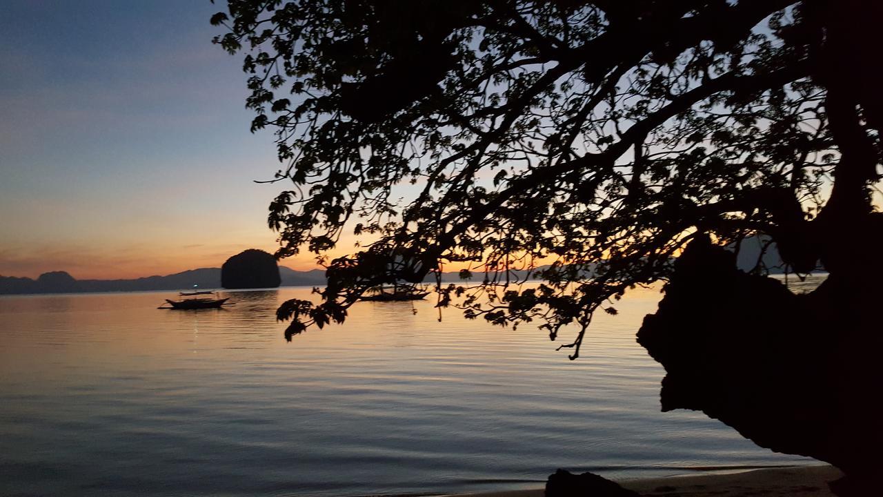 Alternative Beach Cottages El Nido Exterior photo