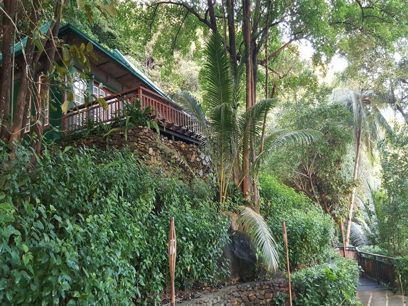Alternative Beach Cottages El Nido Exterior photo