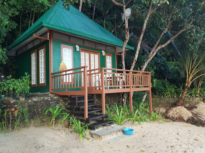 Alternative Beach Cottages El Nido Exterior photo